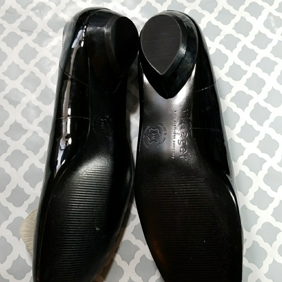 Shoes - Picture 2 of 4